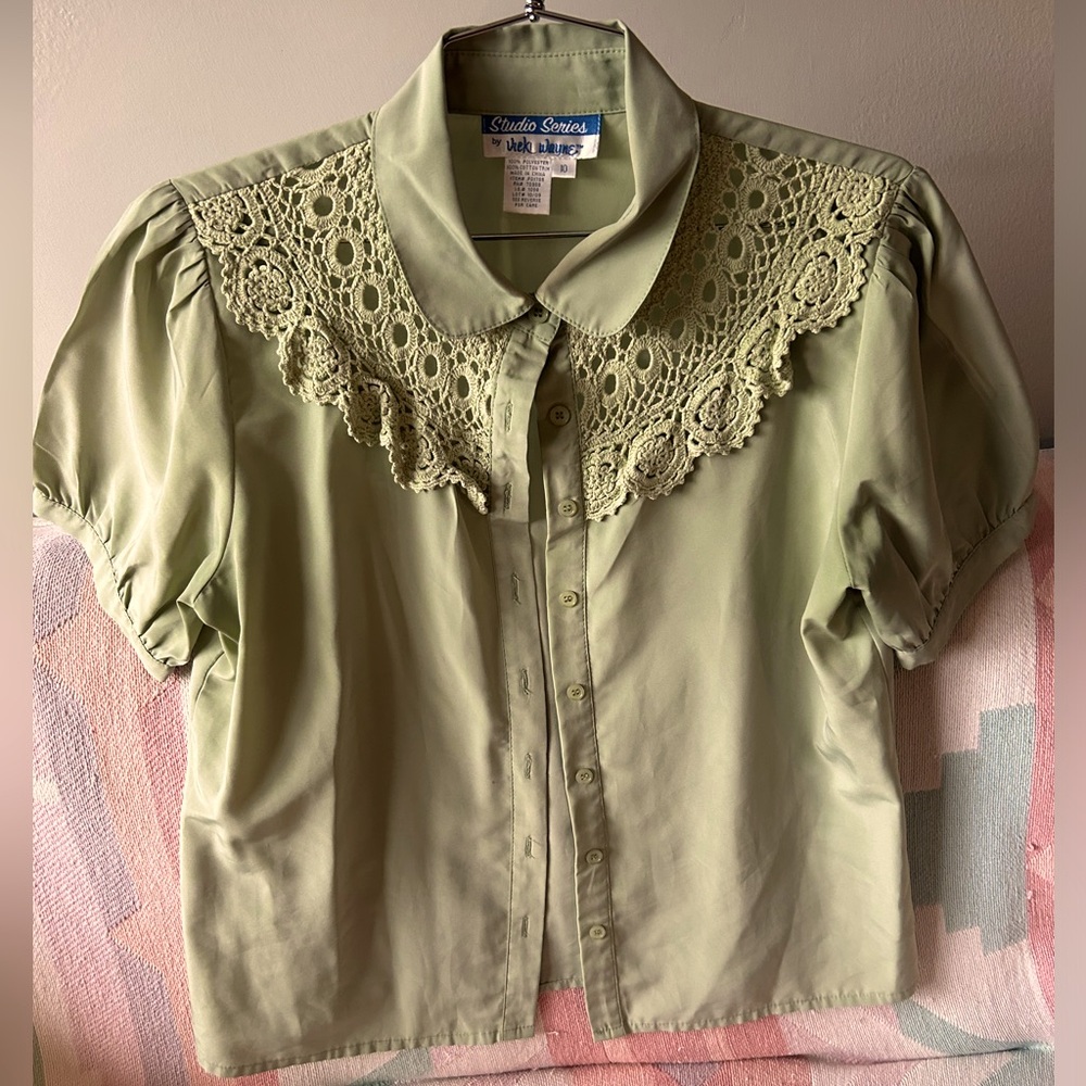 Size 10 Vintage Grandmacore Sage Button Up